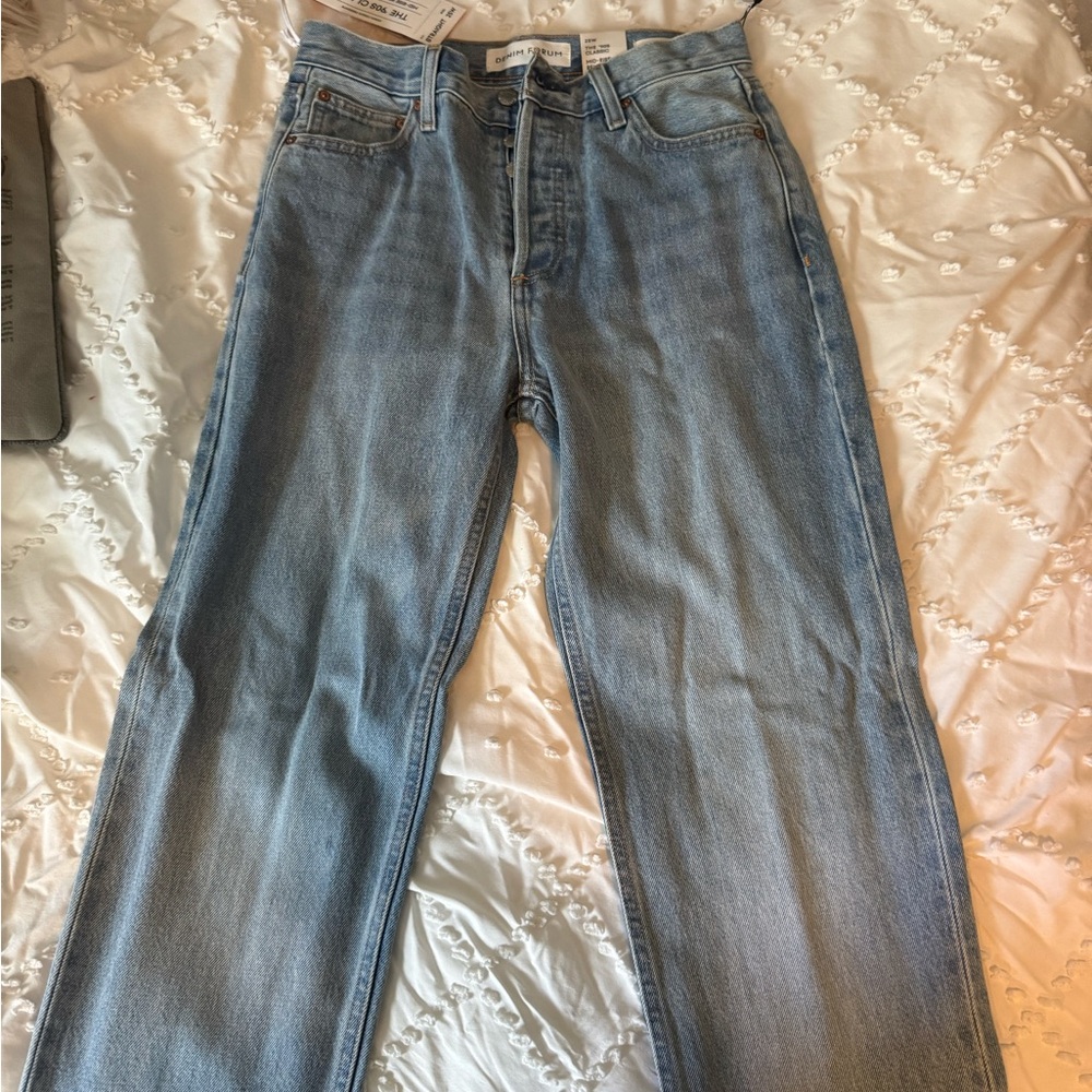 Aritzia Denim Forum Light Blue Women’s Straight Jeans